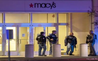 Texas: Tiroteo en centro comercial empezó como pelea