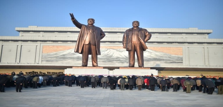 Corea del Norte advierte de que responderá con firmeza a los ejercicios militares de EEUU y Corea del Sur