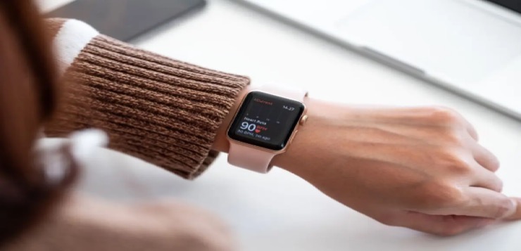 Relojes inteligentes y dispositivos fitness podrían desencadenar infartos en pacientes vulnerables
