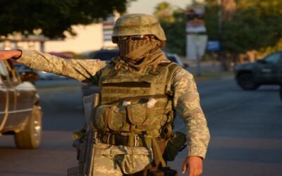 Ejército mexicano decomisa 276.000 pastillas de fentanilo y armas en Sinaloa