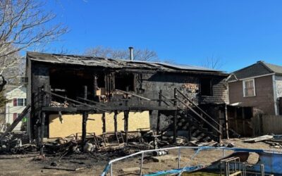 Incendio en Warwick deja una familia sin hogar.
