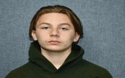 Adolescente de Florida es condenado a cadena perpetua tras apuñalar a niña de 13 años más de 100 veces