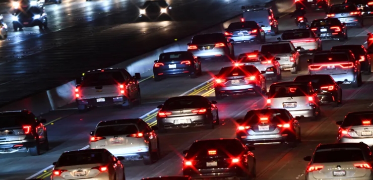 El tráfico enferma: estudio revela que ruidos de la calle aumentan la tensión arterial