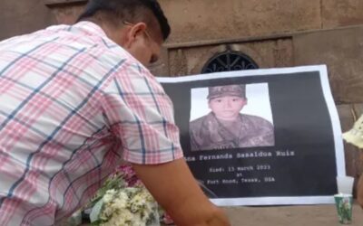 Familiares de soldado latina muerta en Fort Hood realizan protesta en México para exigir justicia