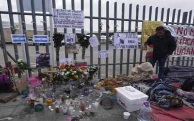 Presidente de México reparte culpa por tragedia de migrantes