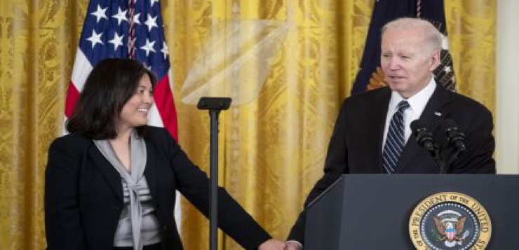 Biden nomina a la abogada Julie Su como nueva secretaria del Trabajo