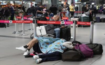 Colombia busca solución a 460.000 boletos vendidos por Viva