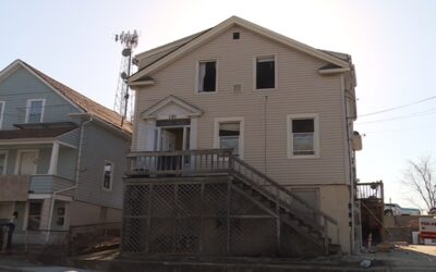 Incendio en Providence deja 7 personas sin hogar.