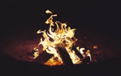 Policía Cumberland investiga muerte de mujer relacionada con una fogata.