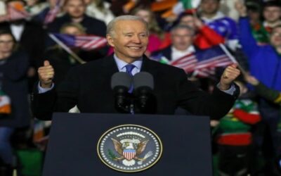 Biden concluye el viaje a sus raíces irlandesas con tintes electorales