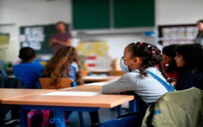 Biden lanza plan para reducir el costo de cuidado infantil, de adultos mayores y gente con discapacidad