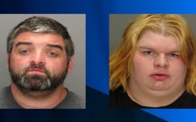 2 enfrentan cargos de crueldad animal después de abandonar a 2 perros confundidos con ‘coyotes negros’