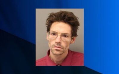 Hombre que se enfrentó a la policía con cargos pendientes por asalto al Capitolio fue sentenciado a prisión