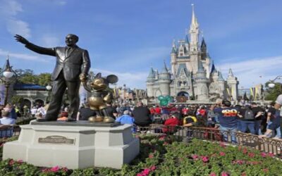 Disney demanda al gobernador de Florida por toma de terrenos