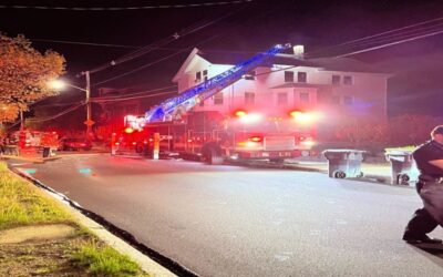 Incendio en Providence deja un bombero herido y una familia sin hogar.