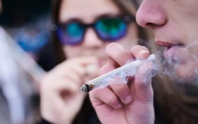 ¿Causa la marihuana depresión en los adolescentes?