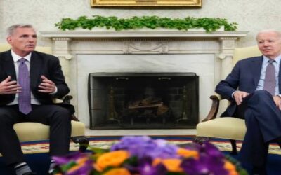 Biden y McCarthy llegan a un acuerdo tentativo para elevar el techo de la deuda