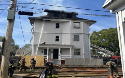 Incendio en Providence deja 5 heridos.