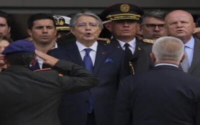 Presidente de Ecuador disuelve la Asamblea Nacional y pone fin a su juicio político