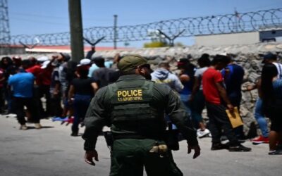 Juez en Florida complica situación de inmigrantes en la frontera tras fin del Título 42