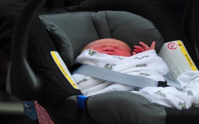 Bebé de 11 meses muere después de ser dejado en un auto mientras sus padres iban a la iglesia en Florida