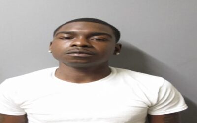 Hombre Providence arrestado luego de chocar con patrulla Policía Estatal.