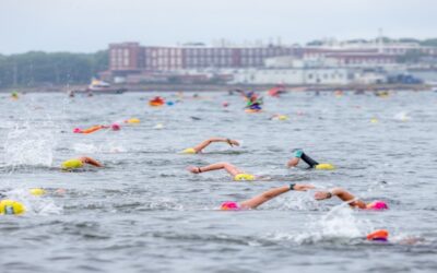 Nadadores participan en la trigésima edición anual de Buzzards Bay Swim