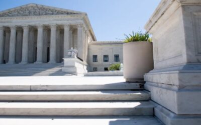 Corte Suprema propina golpe a la “acción afirmativa” en universidades que podría afectar a latinos