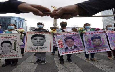 México: detenidos ocho militares por la desaparición de los 43 estudiantes de Ayotzinapa