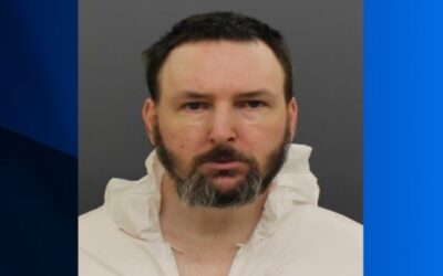 Policía East Providence anuncia cargos contra un hombre que supuestamente atacó a un anciano con martillo