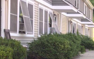 Policía Providence investiga apuñalamiento.