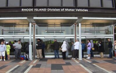 Hoy entra en vigencia en RI ley que otorga privilegio de conducir a personas sin estadía legal en Estados Unidos.