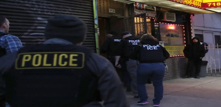 ICE detiene a 15 indocumentados en ‘mini redada’