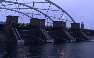 Alcalde Smiley anuncia $1.5 millón para mejoras en barrera contra huracanes de Fox Point.