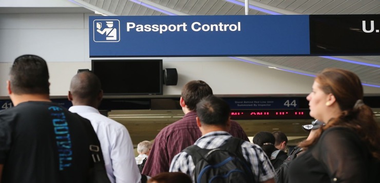 A partir del 2024, ciudadanos estadounidenses necesitarán visas para viajar a cualquier país de la Unión Europea