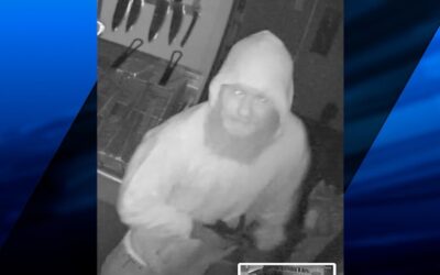 Sospechoso de robar en Salty’s en playa Roger Wheeler es capturado.