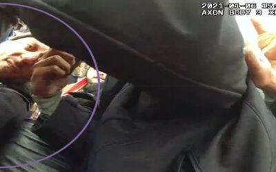 Dan 4 años de prisión a hombre que robó radio e insignia a policía en asalto al Capitolio