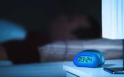 Despertares en la madrugada: por qué se originan y cómo conciliar el sueño