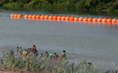 AMLO pide a Greg Abbott no actuar de forma inhumana ante el hallazgo del segundo cuerpo por las boyas en el Río Bravo