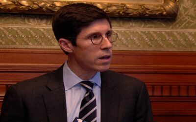 Alcalde Smiley anuncia $3 millones para organizaciones que sirven a comunidades de menos recursos.