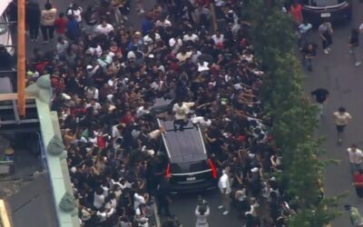 Caos reina en Union Square, Nueva York, tras disturbios por sorteo de PS5 organizado por un influencer de Twitch