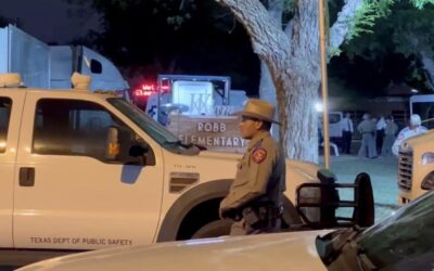 Arrestan a familiar de tirador de Uvalde por amenazar con tiroteo a primaria en Texas