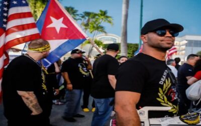 Fiscales piden 33 años de cárcel para exlíder latino de Proud Boys por ataque al Capitolio