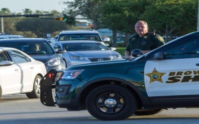 Arrestan a alumno por amenazar en redes sociales con detonar bomba en colegio de Florida