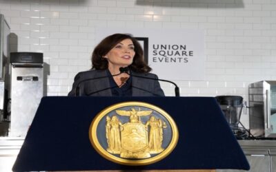 Nueva York amplía estado de emergencia por crisis migratoria entre protestas vecinales