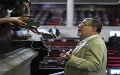 La OEA y el presidente electo de Guatemala elevan el tono ante maniobras judiciales tras elecciones