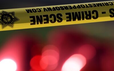 Agente de Pensilvania es acusado de asesinato por presuntamente matar a tiros a un hombre que estaba en su vehículo