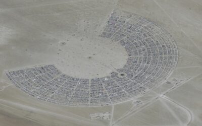 Inundación deja varados a miles en festival Burning Man en Nevada; autoridades investigan 1 muerte