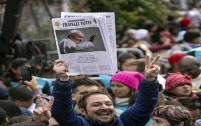 Curas allegados a Francisco lo defienden de las críticas del candidato Milei en una misa
