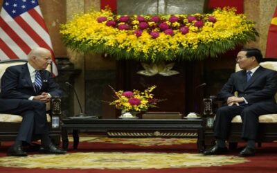 Biden destaca acuerdos empresariales y rinde homenaje a John McCain para cerrar su visita a Vietnam